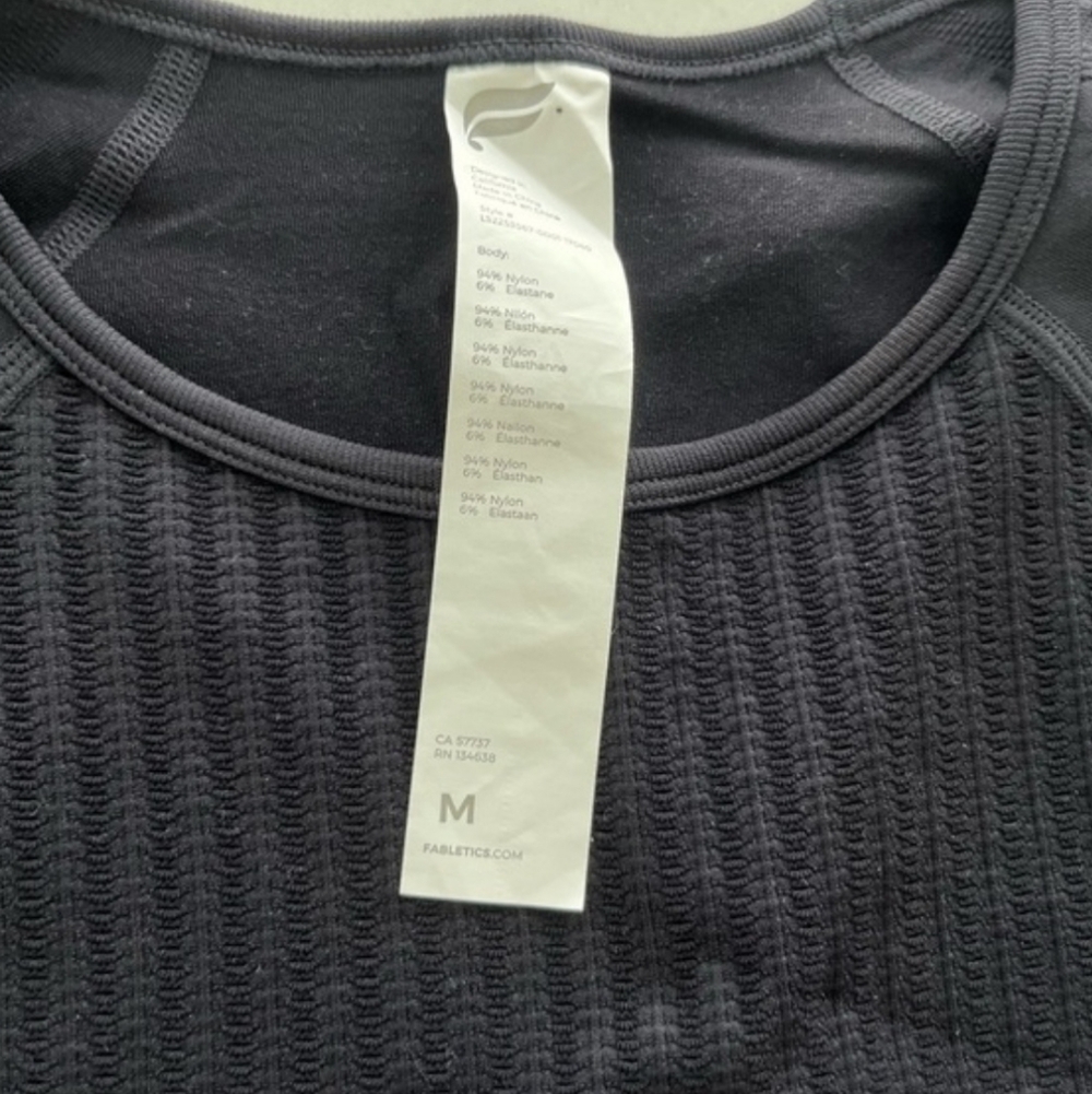 Fabletics Sync Seamless Long Sleeve Workout Top M… - image 3